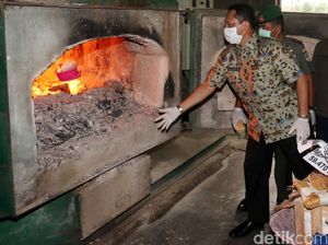 Komjen Buwas Musnahkan Barang Bukti Sabu dan Ekstasi
