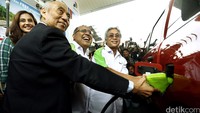 Direktur Utama PT Pertamina (Persero), Dwi Soetjipto mengatakan Dexlite adalah bahan bakar dengan kualitas Pertamina Dex namun dengan harga lite (terjangkau).
