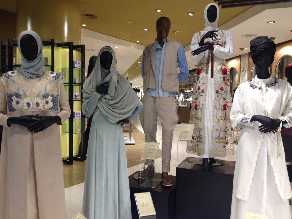14 Desainer Pamer Koleksi Baju Lebaran di Central Grand 14 Desainer Pamer Koleksi Baju Lebaran di Central Grand