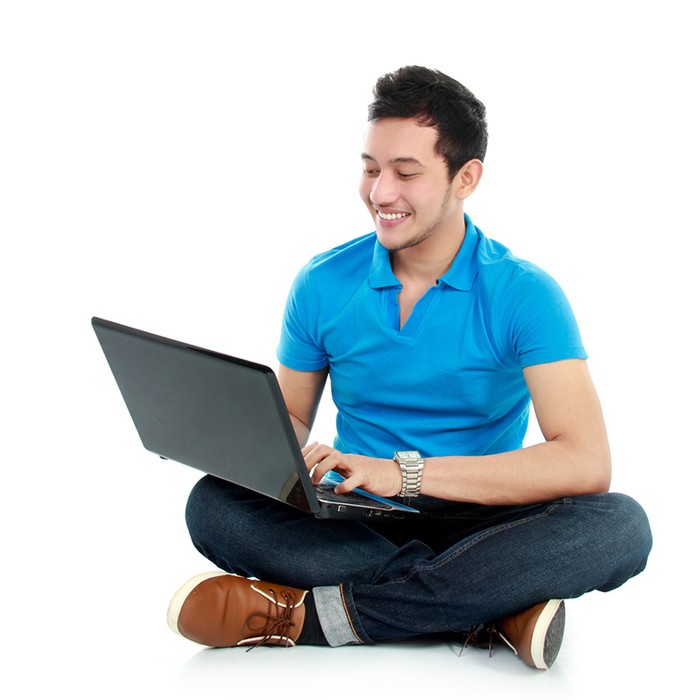 Mau Beli Laptop 2 in 1 dengan Modal Barang Bekas? Cek Tips Berikut Ini