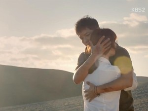 Demam Descendants of the Sun Belum Berakhir!