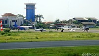 Abu Bakar Baasyir diterbangkan ke Jakarta via Bandara Tunggul Wulung Cilacap.