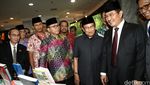 BJ Habibie Hadiri Peluncuran Buku Jimly Asshiddiqie