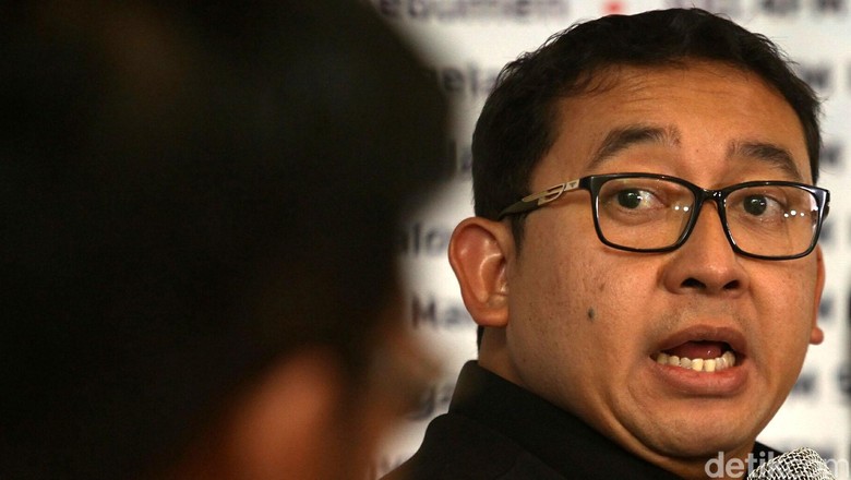Elektabilitas Ahok Turun, Fadli Zon: Itu Berita Bagus Buat Saya Elektabilitas Ahok Turun, Fadli Zon: Itu Berita Bagus Buat Saya