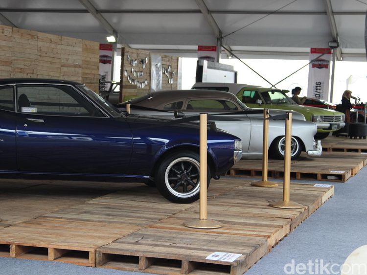 Mobil dan Motor Modif Adu Keren di IIMS