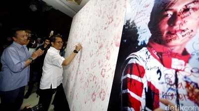 SMS Solidaritas R10 Haryanto Untuk Merah Putih Diluncurkan