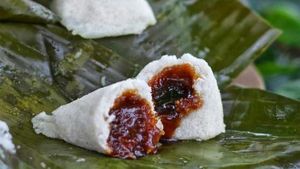 Ini Kue Ombus-ombus Khas Batak yang Lumer Manis di Mulut