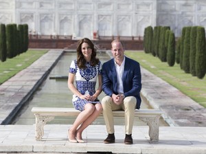 Gaya Kate Middleton di India, 40 Karya Desainer Seharga Rp 650 Juta (Bag. 1)