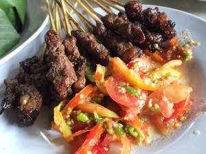 Bupati Dedi Gunakan Sate Maranggi untuk Diplomasi Kuliner