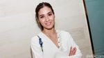 Tampil Simple dan Chic ala Marsha Timothy