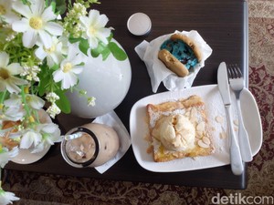 Menikmati Es Krim Rasa Unik di Kedai Minimalis & Artsy Hubble Scoop, BSD