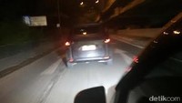 Sepandangan saya, mobil ini mirip seperti Honda Freed atau seperti Toyota Sienta baru. Tapi saya tidak tahu pasti, kata Rudy.