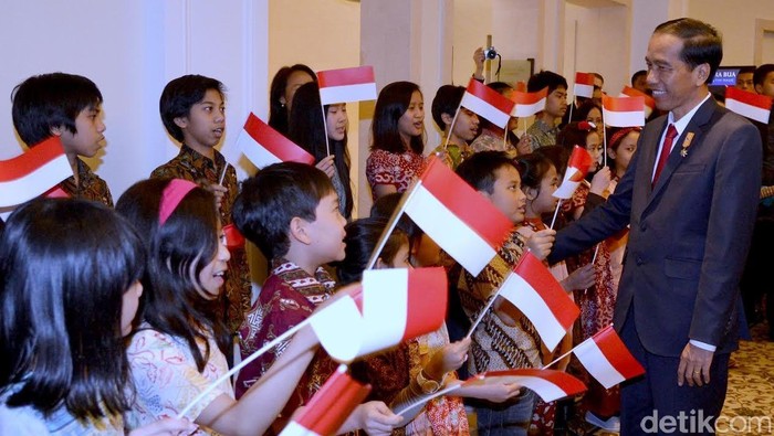 Jokowi: Pendidikan Bukan Hanya Menjadikan Manusia Indonesia Cerdas dan Pintar