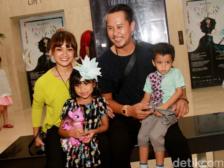 Jelang Puasa, Nirina Zubir dan Ernest Rasakan Perubahan dalam Rumah Tangga Jelang Puasa, Nirina Zubir dan Ernest Rasakan Perubahan dalam Rumah Tangga