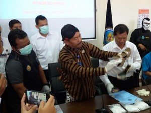 Terkuak di Yogya, Sabu 1,1 Kg Disembunyikan di Sandal Berhak Tinggi