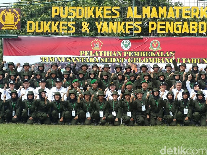 TNI Latih Angkatan Pertama Tim Nusantara Sehat 2016