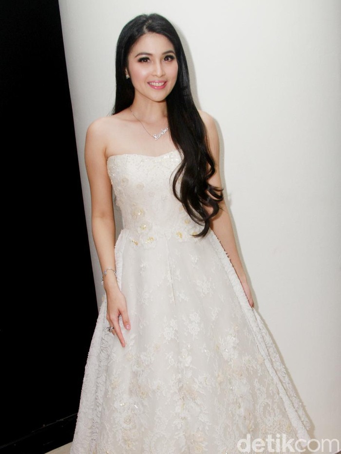 Begini Indahnya Momen Sandra Dewi Saat Dilamar Kekasih