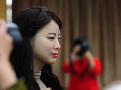 Jia Jia, Robot Cantik dari China