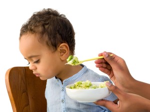 Anak Identik dengan Susah Makan? Bisa Jadi Ini Penyebabnya