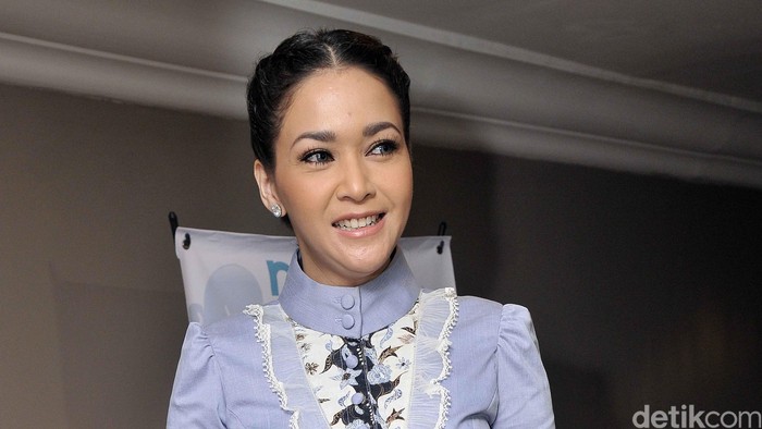 Inikah Penyebab Maia Estianty 3 Kali Kena COVID-19 Meski Jaga Prokes?