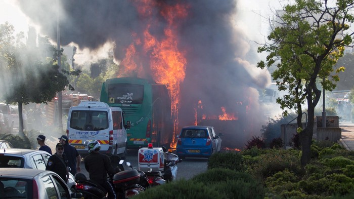Terluka Akibat Ledakan Bus di Yerusalem, Warga Palestina Tewas