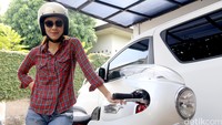 Motor tersebut dibelikan Omesh sebagai kado ulang tahunnya.