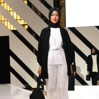 RA by Restu Anggraeni The Hype of Urban muslim Fashion Nation 2016 at Senayan City. Jakarta. [Foto: mohammad Abduh/Wolipop]