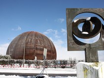 Mengenal CERN, Pusat Penelitian Nuklir Terkemuka di Eropa