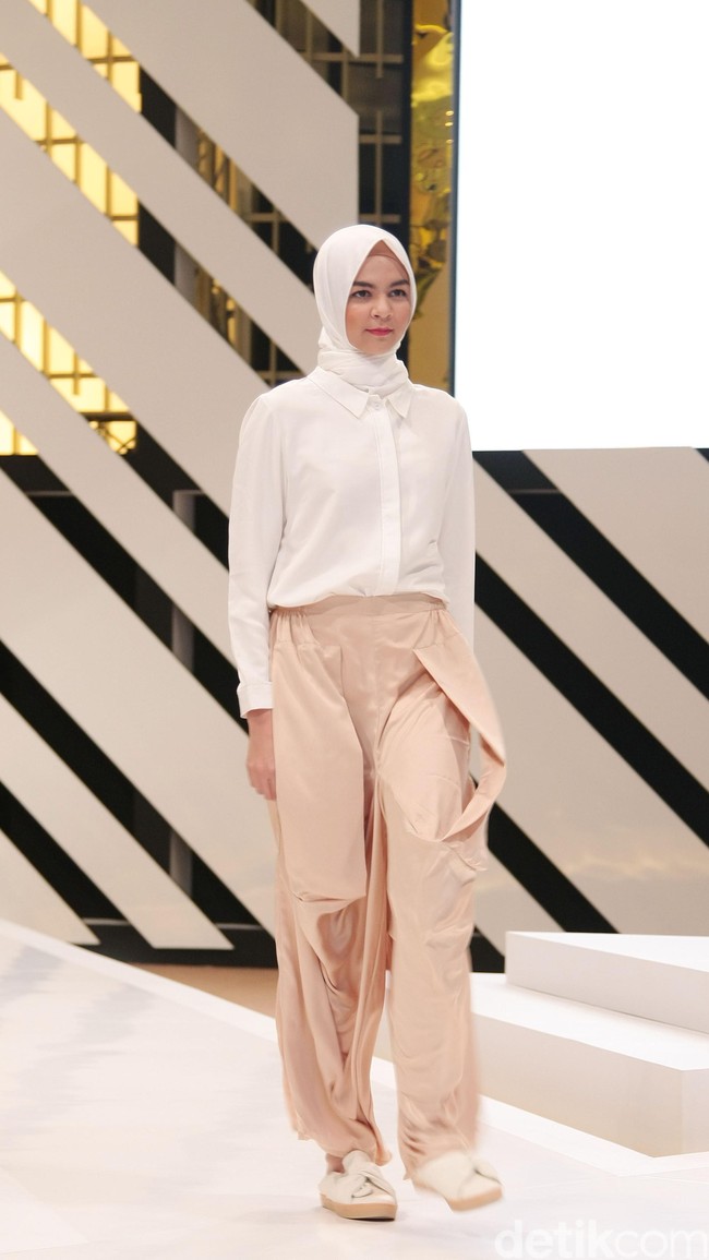 Bia by Zaskia Mecca The Hype of Urban muslim Fashion Nation 2016 at Senayan City. Jakarta. [Foto: mohammad Abduh/Wolipop]