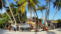 Maafushi juga memiliki Watersport Centre. Tempat ini menawarkan banyak kegiatan seru untuk wisatawan (Iie Rahayu/detikTravel)