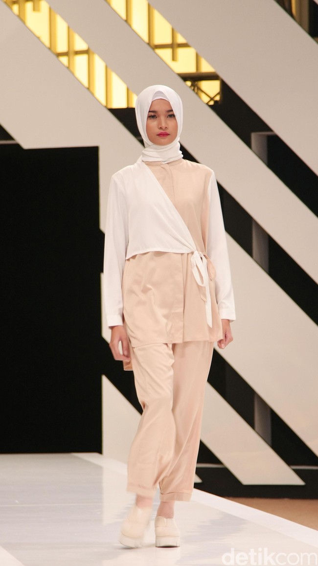 Bia by Zaskia Mecca The Hype of Urban muslim Fashion Nation 2016 at Senayan City. Jakarta. [Foto: mohammad Abduh/Wolipop]
