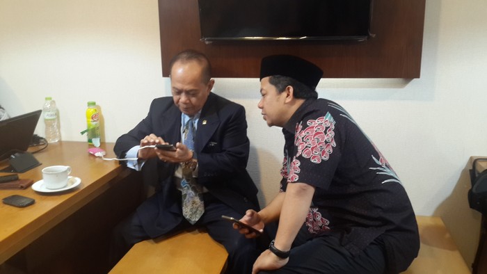 Bertemu Syarief Hasan, Fahri Hamzah Minta Dipertemukan dengan SBY