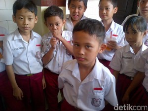 Daffa: Bocah Penghadang Motor Menolak Diberi Uang, Dia Hanya ingin Piala