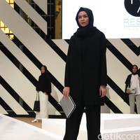 RA by Restu Anggraeni The Hype of Urban muslim Fashion Nation 2016 at Senayan City. Jakarta. [Foto: mohammad Abduh/Wolipop]