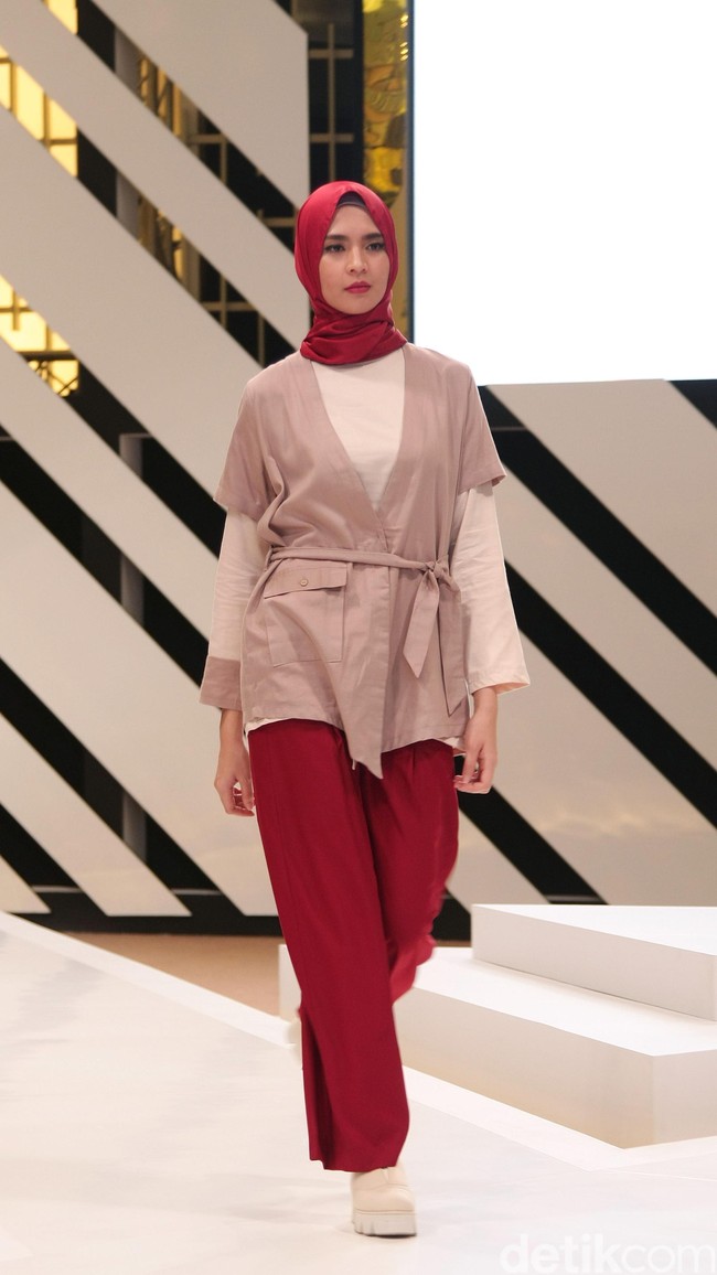 Bia by Zaskia Mecca The Hype of Urban muslim Fashion Nation 2016 at Senayan City. Jakarta. [Foto: mohammad Abduh/Wolipop]