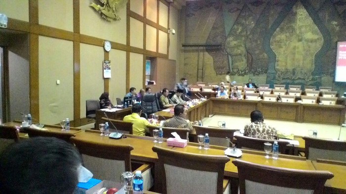 Dirut Pertamina Rapat di DPR, Bahas Kilang dan Cadangan BBM