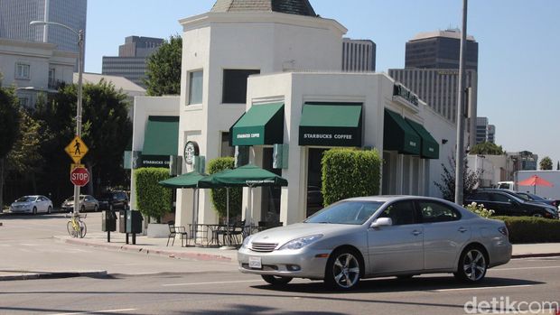 Beverly Hills, Tempat yang Melambungkan Nama Luke Perry