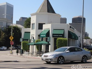 Keren, Angkot Beverly Hills Pakai Mobil Otonom