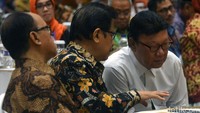 Adapun tema yang diusung dalam Musrenbangnas itu, yakni Memacu Pembangunan Infrastruktur dan Ekonomi untuk Meningkatkan Kesempatan Kerja serta Mengurangi Kemiskinan dan Kesenjangan Antar-Wilayah.