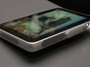 ZTE Pamer Tablet Proyektor