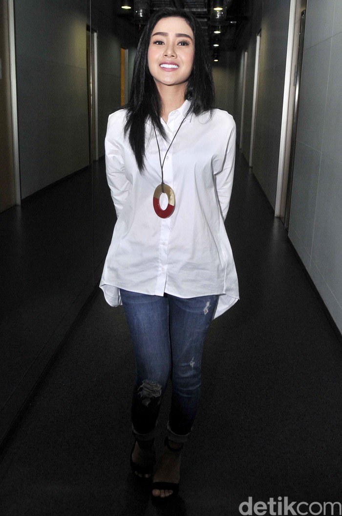 Ingin Tetap Eksis, Cita Citata Terus Rilis Lagu Baru