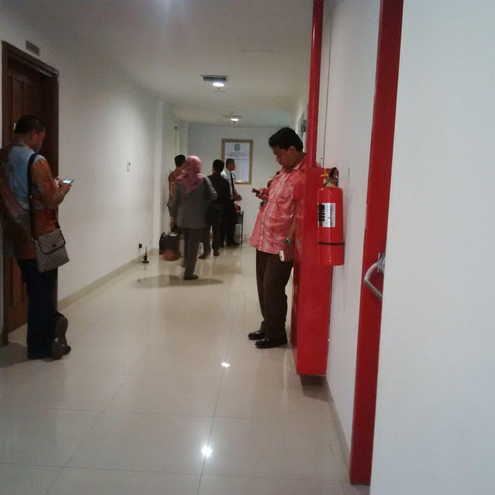 KPK Geledah Ruangan Pejabat PN Jakpus