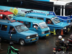 PSBB Diberlakukan di Depok, Angkot Cuma Boleh Angkut 6 Penumpang