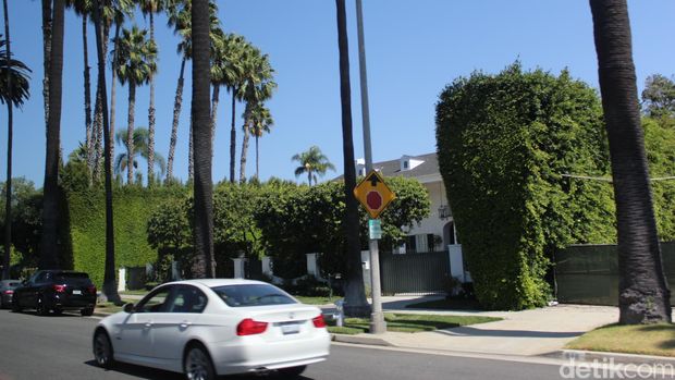 Beverly Hills, Tempat yang Melambungkan Nama Luke Perry