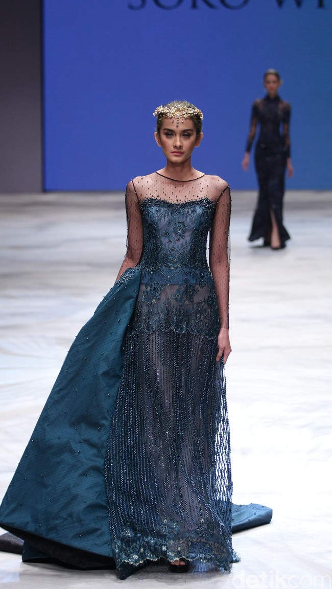 Soko Wiyanto, Singapore Airlines Cola4ation Indonesia Fashion Week 2016 at Jakarta Convention Center. Senayan. Jakarta. [Foto: Mohammad Abduh/Wolipop]