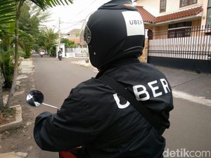 Menjajal Ojek Online Uber