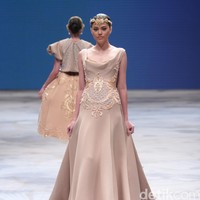 Soko Wiyanto, Singapore Airlines Cola4ation Indonesia Fashion Week 2016 at Jakarta Convention Center. Senayan. Jakarta. [Foto: Mohammad Abduh/Wolipop]