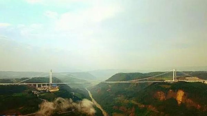 China Operasikan Jembatan Tertinggi dan Terpanjang di Asia, Ini Penampakannya