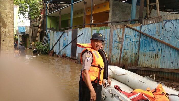 Kebanjiran, 199 Warga Cipinang Melayu Masih Belum Bisa Tempati Rumah Mereka
