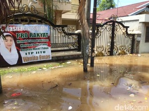 Ngungsi dari Rumah yang Kena Banjir di Kemang, Wanita Emas Pindah ke Apartemen